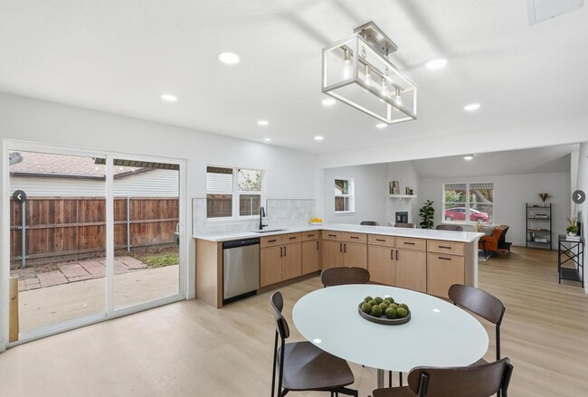 Foto del edificio - 3233 Shield Ln