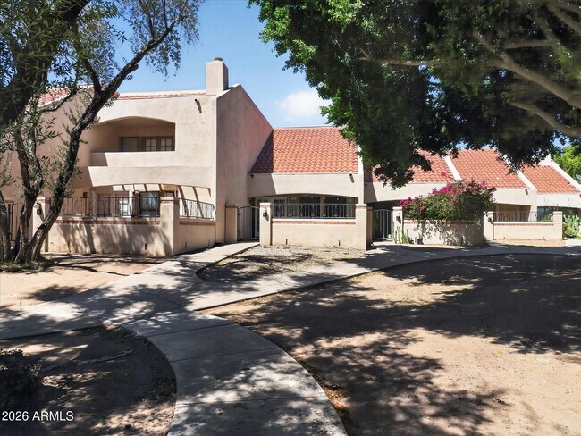 Building Photo - 11444 N 28th Dr