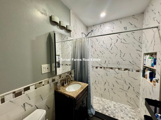 Foto del edificio - 146 Hillside St