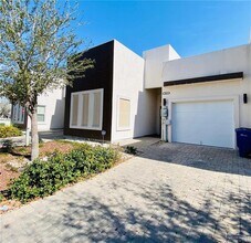 Building Photo - 2924 N 51st St