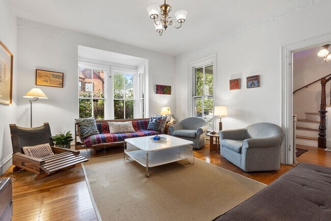 Building Photo - 204 Washington St