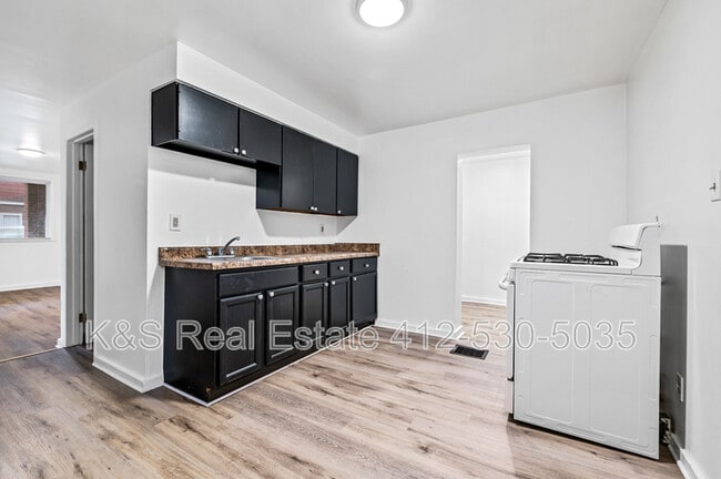 Photo - 30 Woodville Ave Apartment