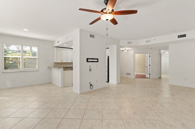 Foto del edificio - 6637 Alden Woods Cir