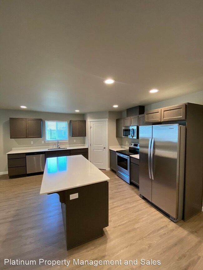 Building Photo - 3 br, 2 bath House - 2366 SE Marlette Rd