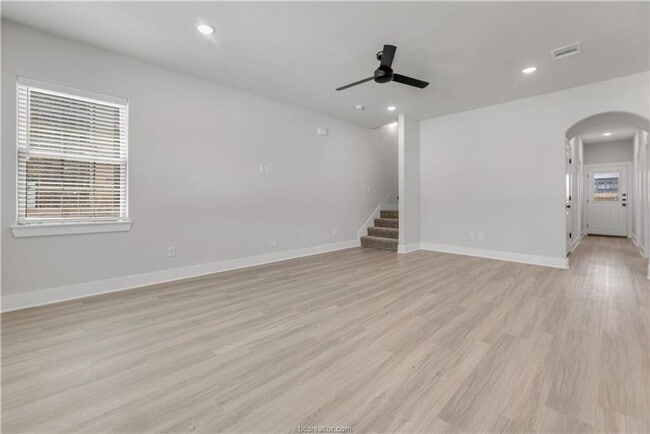 Building Photo - Brand New Barracks Townhome for August 202...