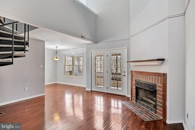 Foto del edificio - 321 Tavistock Rd