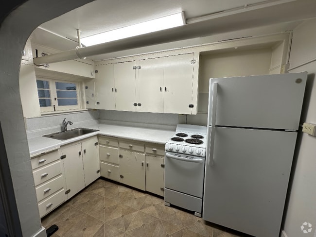 Building Photo - 178 N 200 E