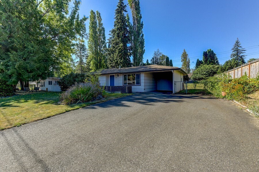 Fully Remodeled Rambler House for Rent in Renton, WA