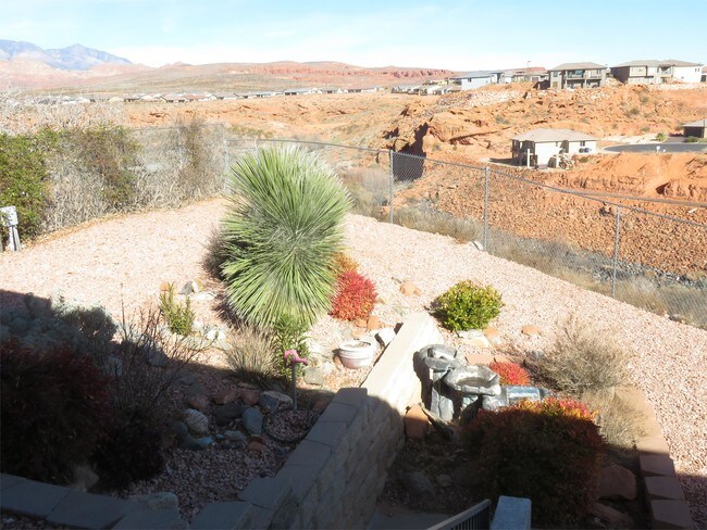 Building Photo - 482 Quail Ridge Dr