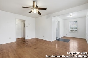 Building Photo - 323 E Melrose Dr