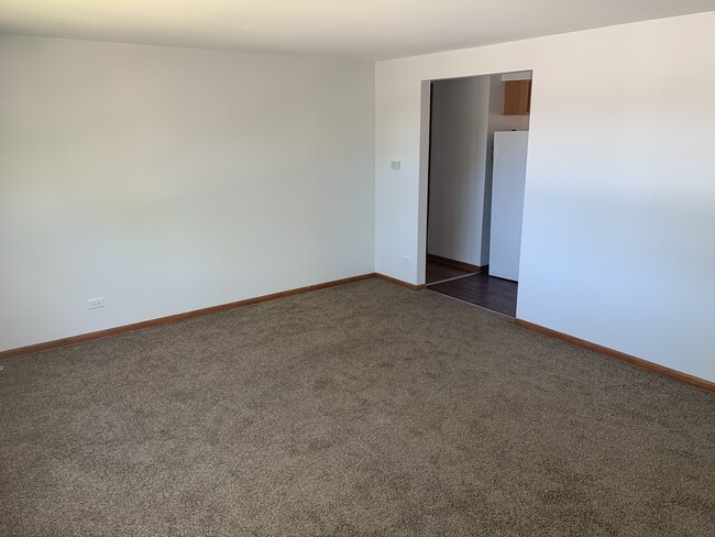 Living room - 11800 S Karlov Ave