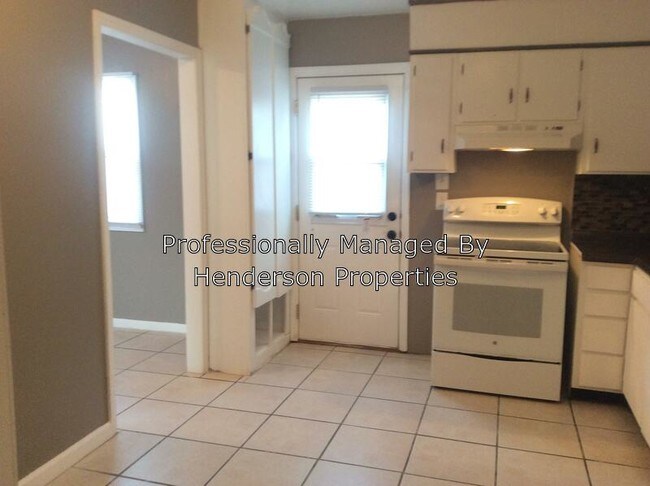 Foto del edificio - 7964 Shady Oak Trail