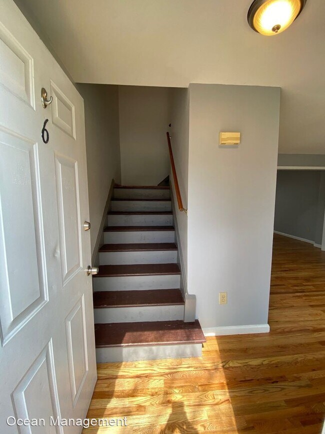 Foto del edificio - 2 br, 1.5 bath House - 6 Chamberlain St