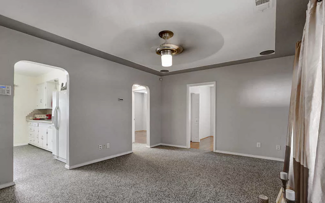Building Photo - 1807 N 11th Ave