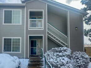 Building Photo - 8445 Pebble Creek Way