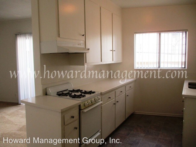 Building Photo - 4250 Lindblade Dr