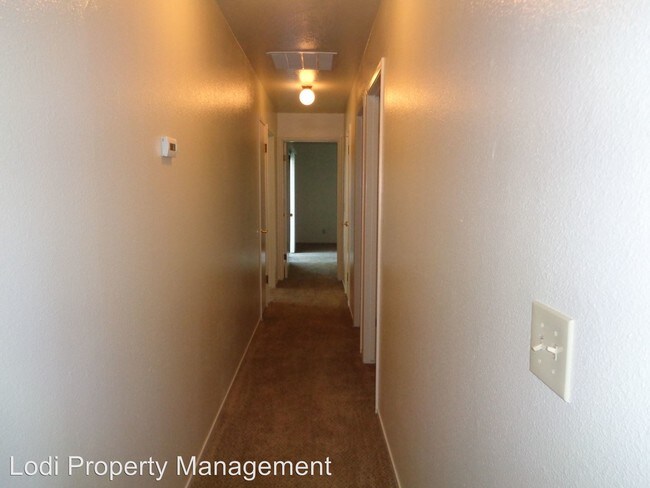 Building Photo - 3 br, 2 bath House - 1757 CAPE COD CIRCLE