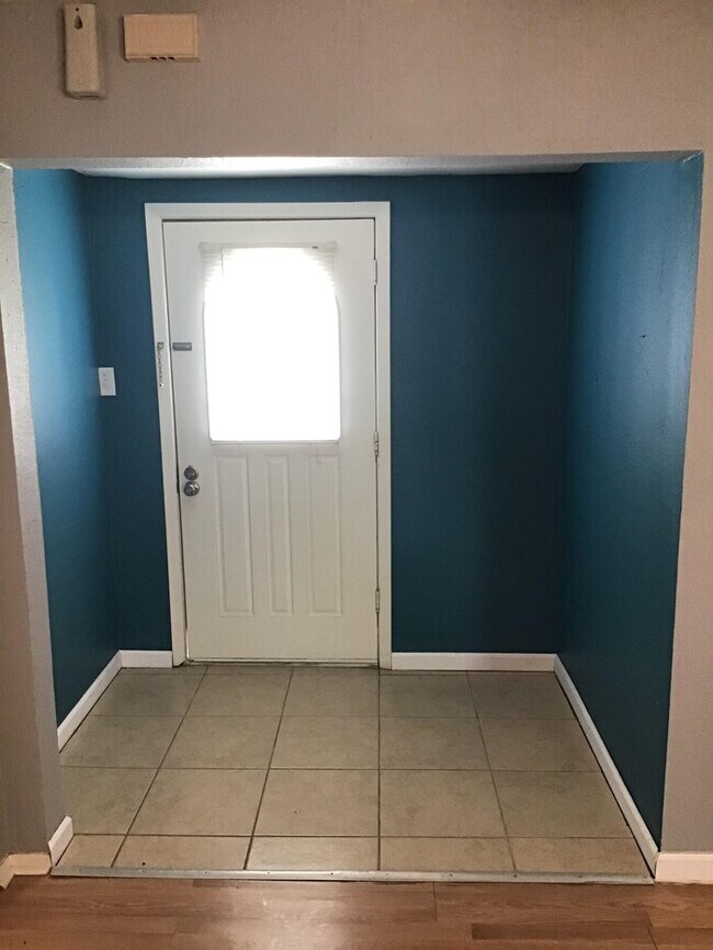 Building Photo - 130 Galaxy Dr