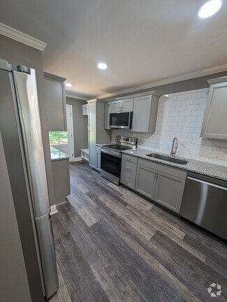 Building Photo - 204 Belmont Mt Holly Rd