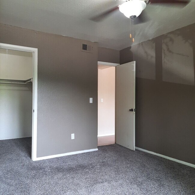 Foto del edificio - 5990 E 33rd Ct