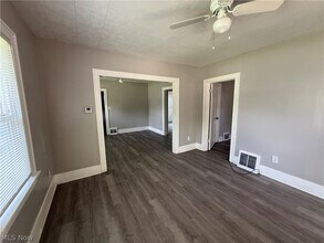 Building Photo - 283 Sobul Ave