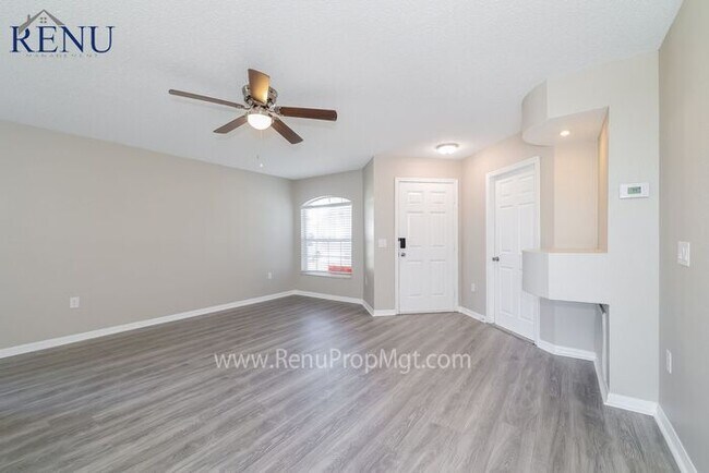 Foto del edificio - Available Now