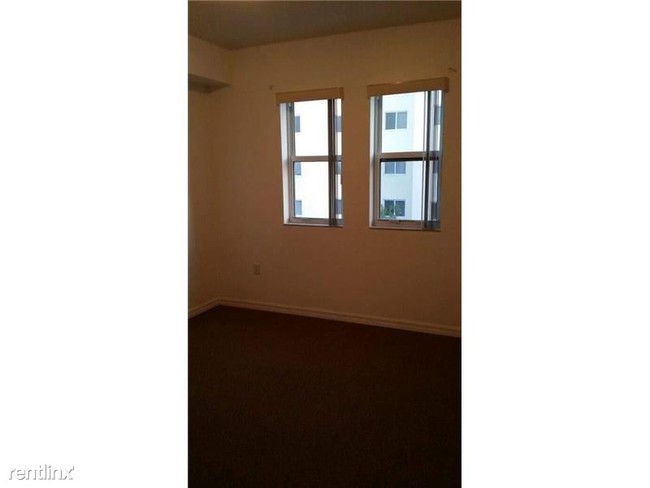 Foto del edificio - 11050 SW 196th St