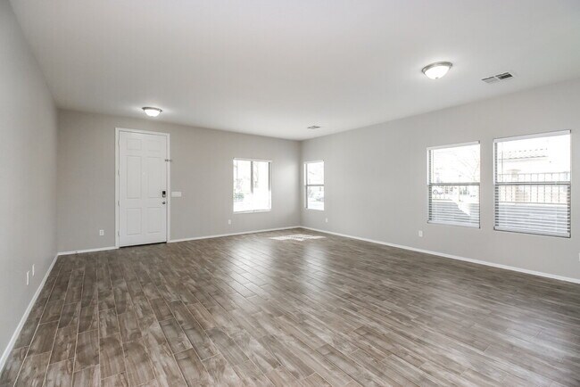 Foto del edificio - 21142 E Duncan St