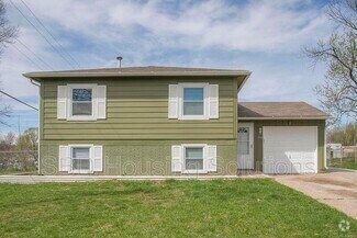 Building Photo - 712 N Aztec Dr