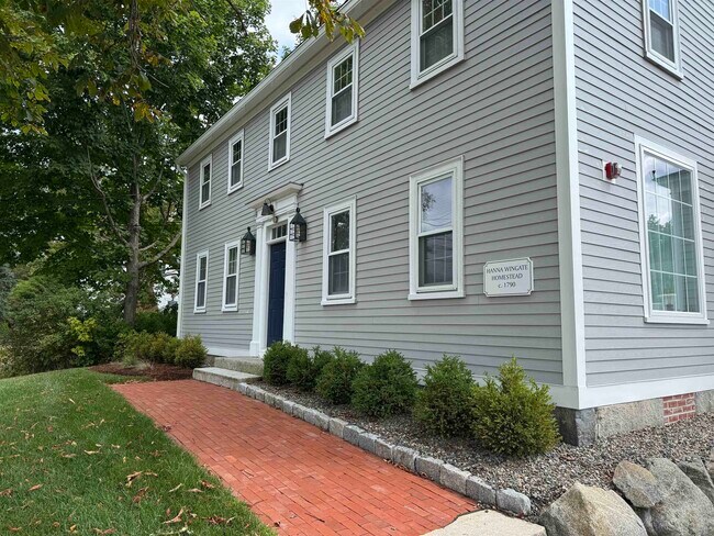 Foto del edificio - 94 Portsmouth Ave