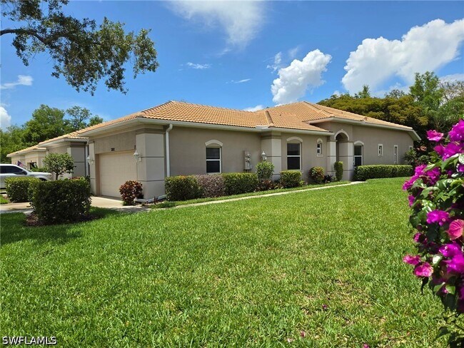 Foto del edificio - 7892 Sanctuary Cir