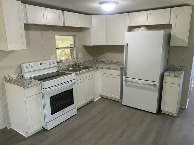 Foto del edificio - 4 Crest Ave