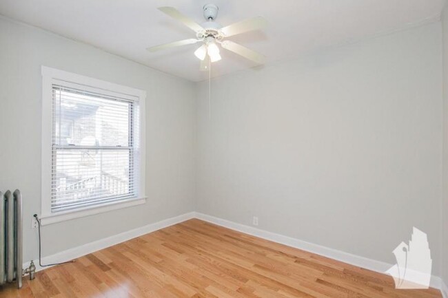 Foto del edificio - 1 bedroom in Chicago IL 60640