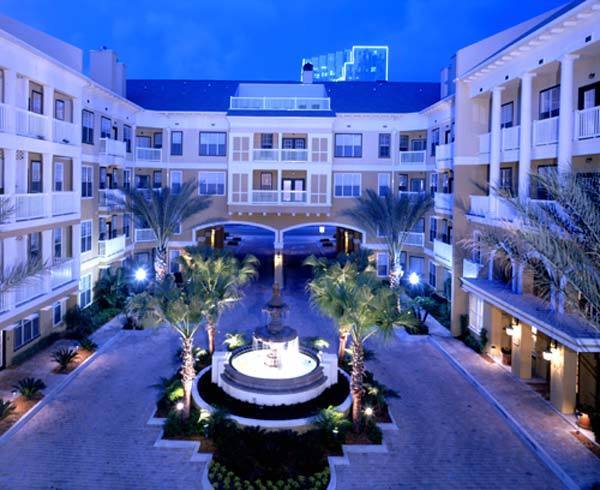 Foto del edificio - Downtown 1/1 Condo pool view & fireplace with free water/sewer