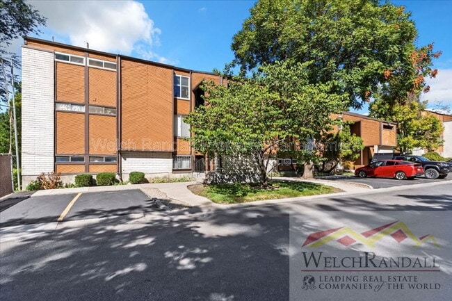 Foto del edificio - 2438 Elizabeth St