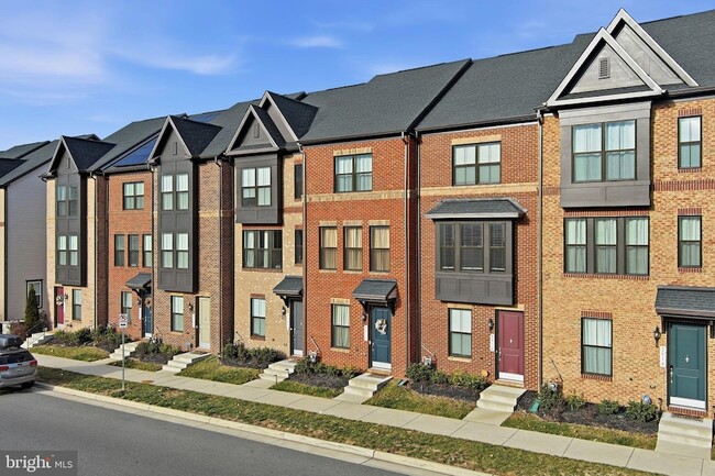 Building Photo - 2818 Dart Dr