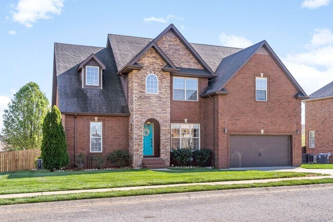 Building Photo - Three Bedroom with Bonus on Exit 8!