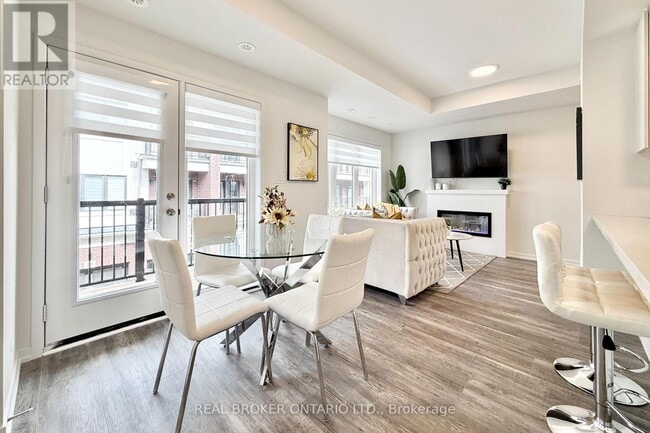 Building Photo - 119 Matawin Ln