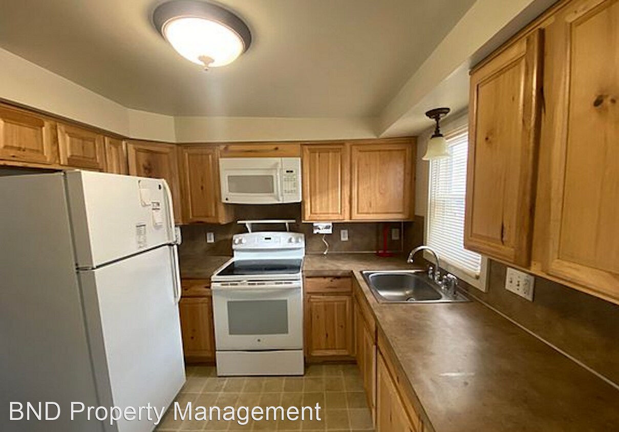 2 br, 1 bath House 815 Smith St House Rental in Monroe, MI