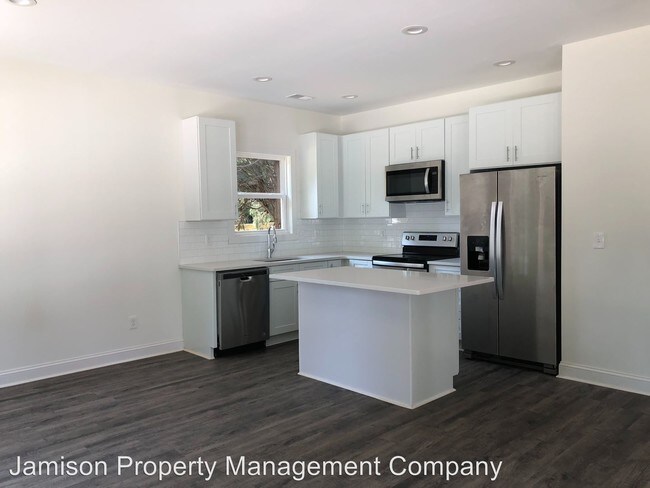 Foto del edificio - 2 br, 2 bath House - 6206 Robinson Church Rd