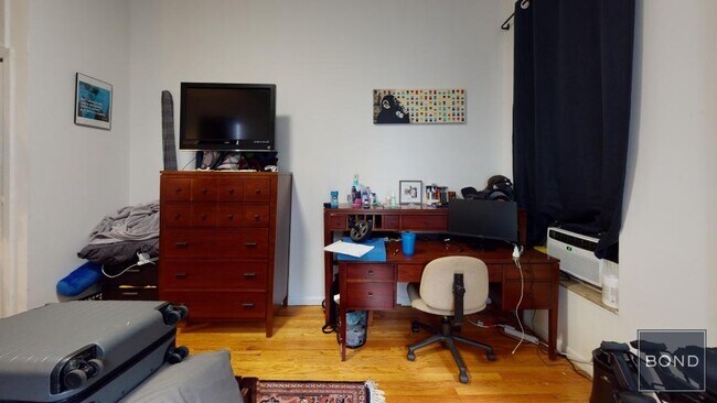 Foto del edificio - 322 Second Avenue