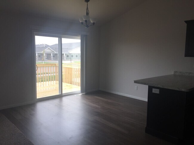 Foto del edificio - 3354 27th St S