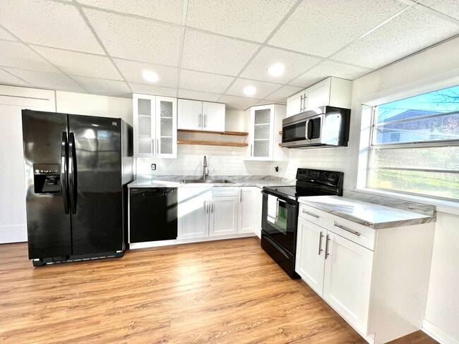 Foto del edificio - 5254 Byers Rd