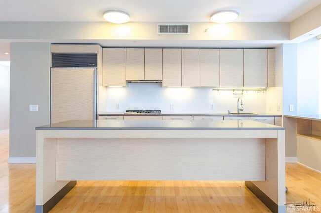 Foto del edificio - 301 Mission St