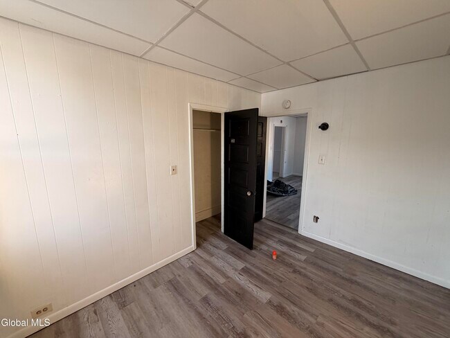 Foto del edificio - 253 Forest Ave