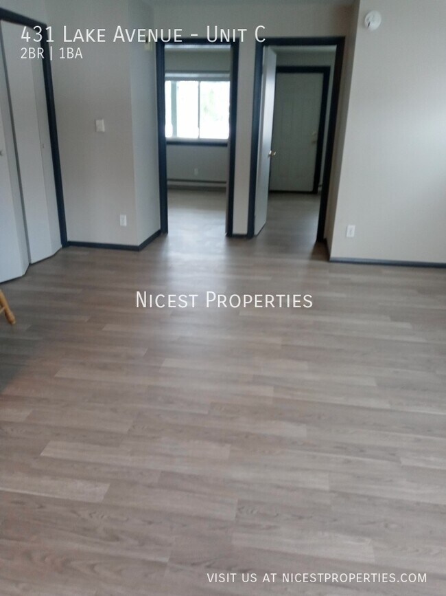 Foto del edificio - 431 Lake Ave