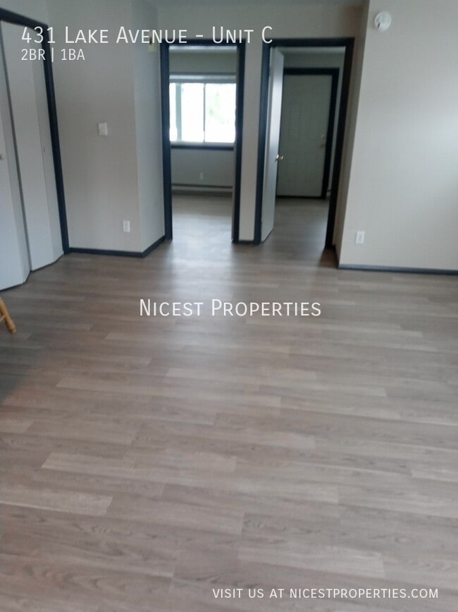 Building Photo - 431 Lake Ave