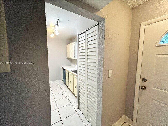 Foto del edificio - 5603 Blueberry Ct