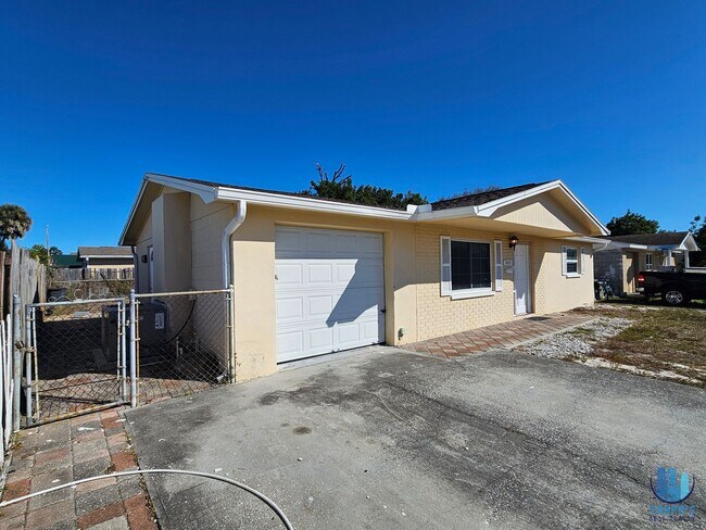Building Photo - 3 Bed | 1.5 Bath Home for Rent in Holiday *MOVE-IN SPECIAL*