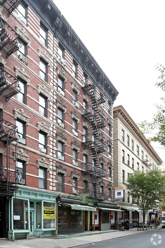Primary Photo - 135 Sullivan St